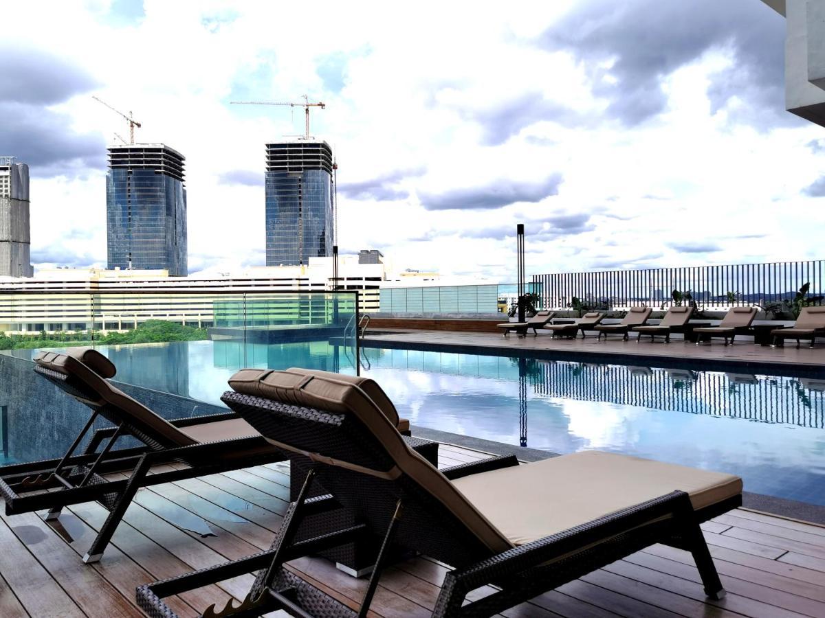 Mosaic Southkey Midvalley By Elegant Johor Bahru Eksteriør billede
